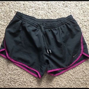 Women's Size Small Nike Shorts